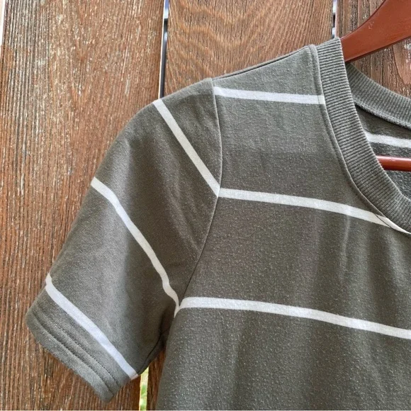 MAURICES Women’s Striped Olive Green T-Shirt Short Sleeve Dress Size XS - Picture 4 of 9